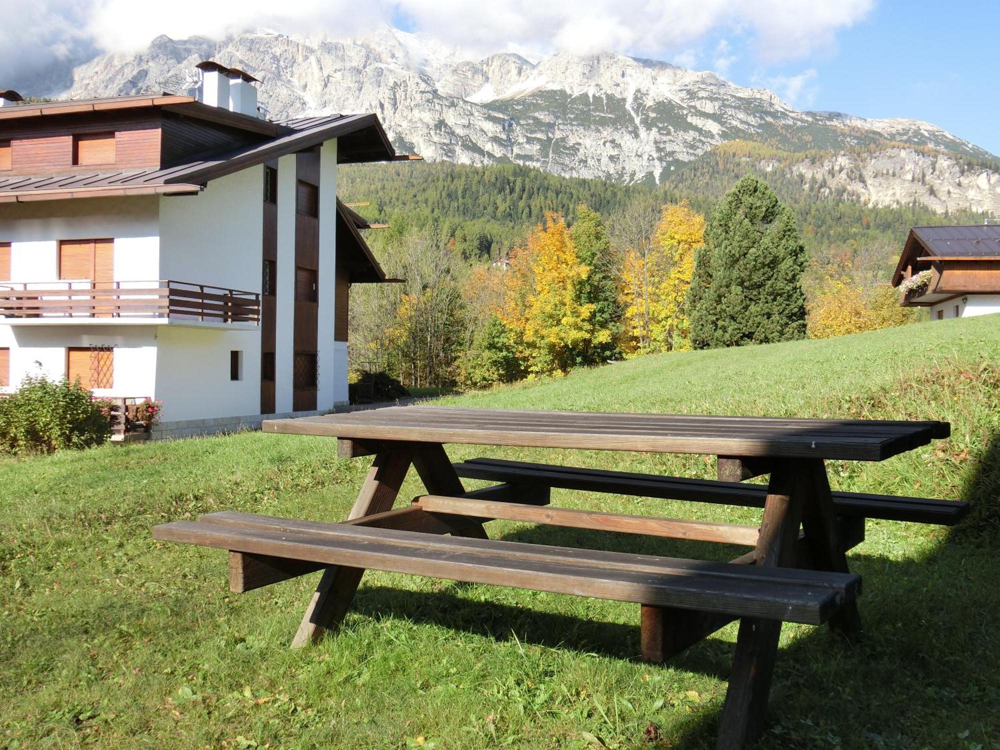 Attico Castello Apartment Cortina d'Ampezzo Luaran gambar