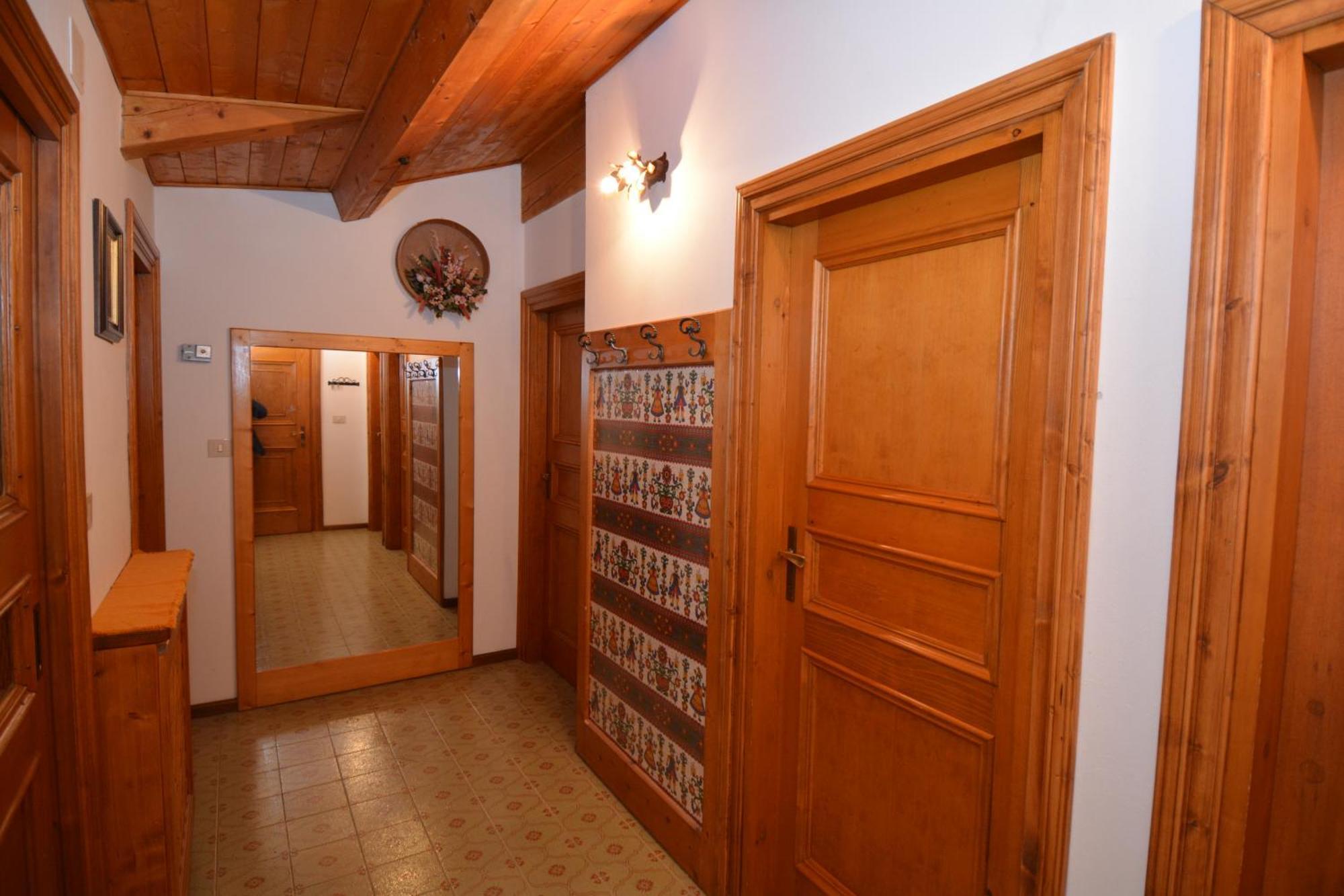 Attico Castello Apartment Cortina d'Ampezzo Luaran gambar