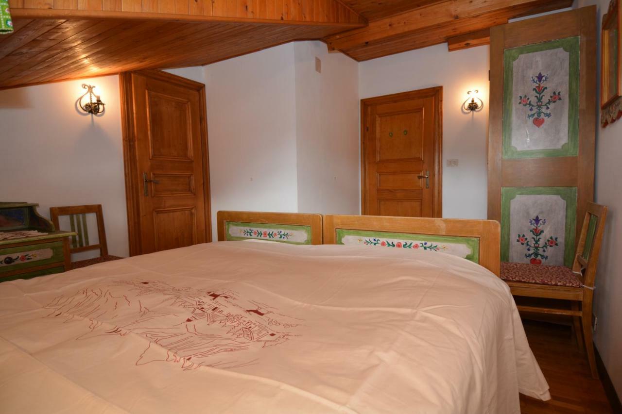 Attico Castello Apartment Cortina d'Ampezzo Luaran gambar