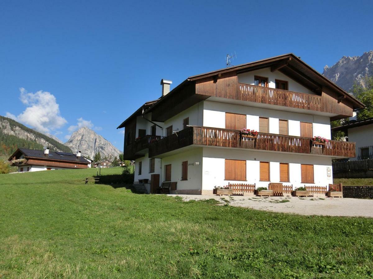 Attico Castello Apartment Cortina d'Ampezzo Luaran gambar